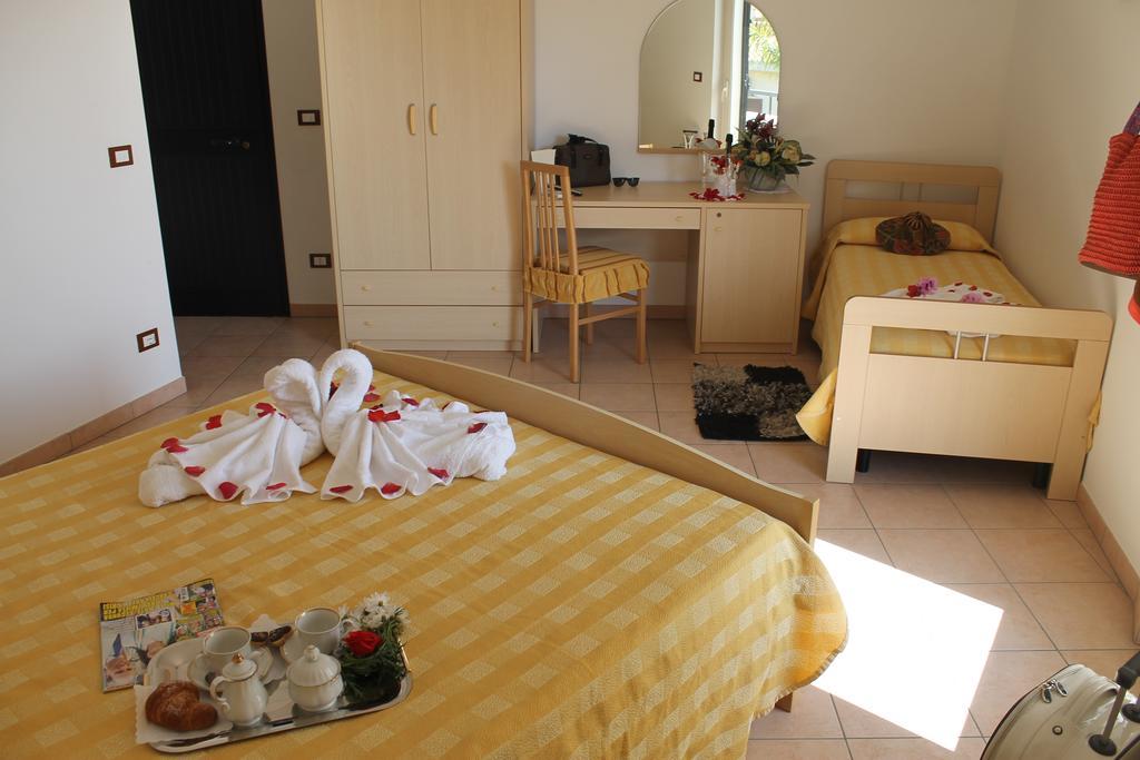 Hotel L'Ancora Capo Vaticano Exterior photo