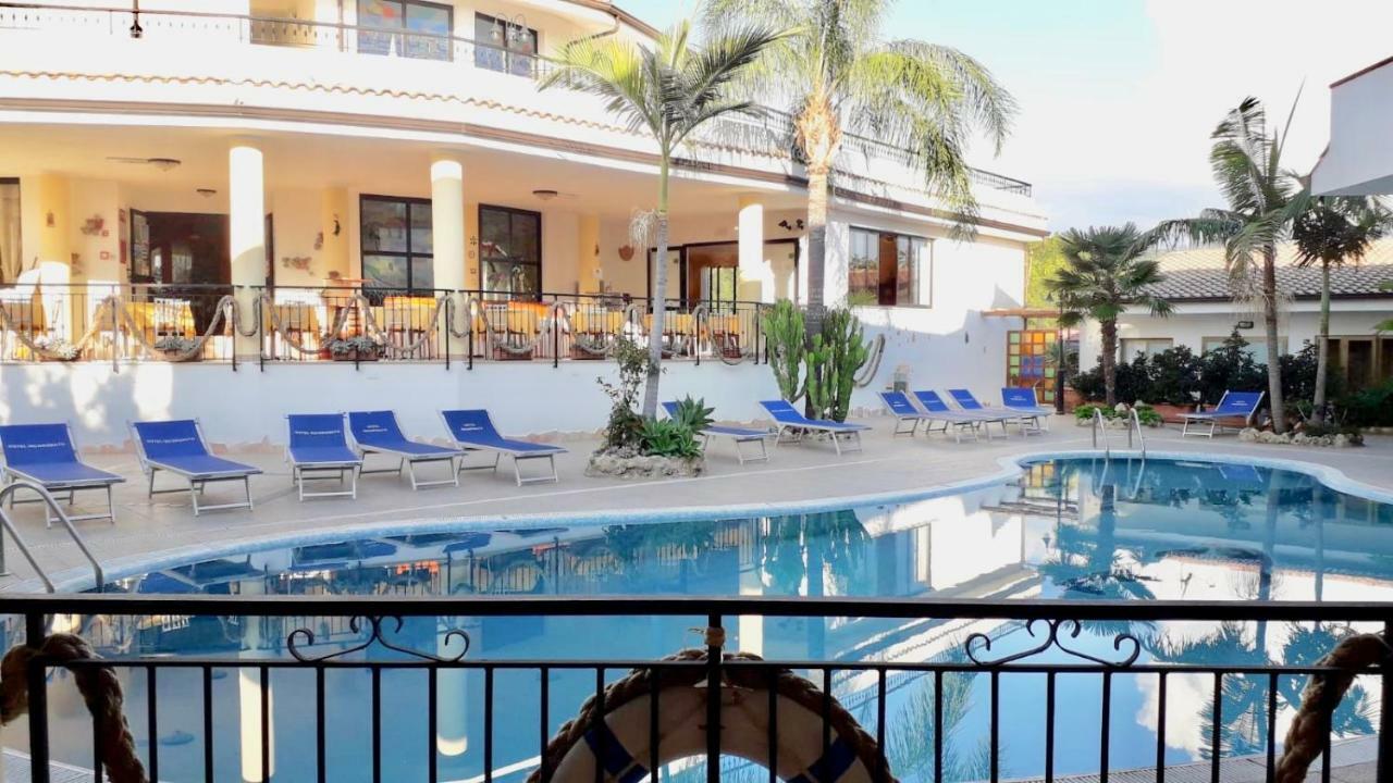 Hotel L'Ancora Capo Vaticano Exterior photo